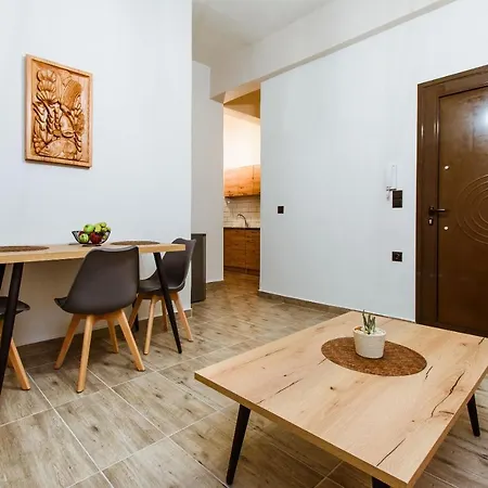 아파트 Krinis Next The Old Harbour